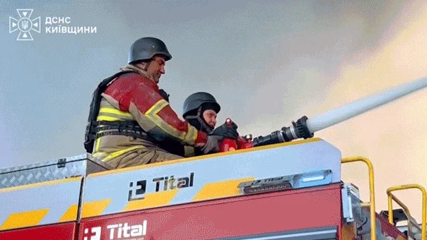 CdXz5zHNQW_1n33XylgWl.gif