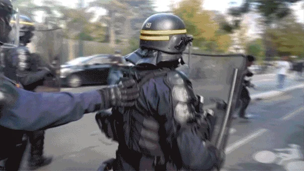 CdXz5zHNQW_4VezFproTc.gif