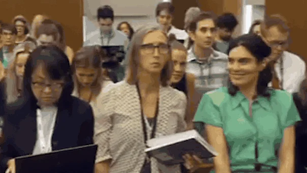 CdXz5zHNQW_eW9WH6Je62.gif