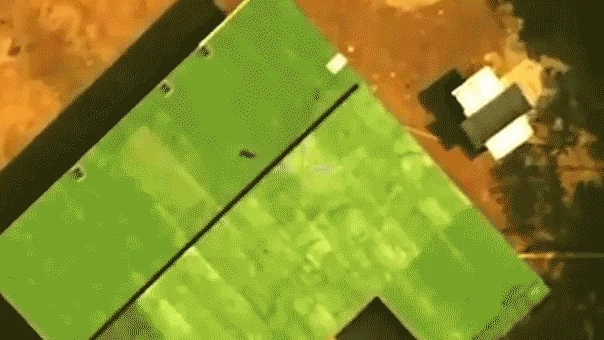 CdXz5zHNQW_t7ZYmFYO3d.gif